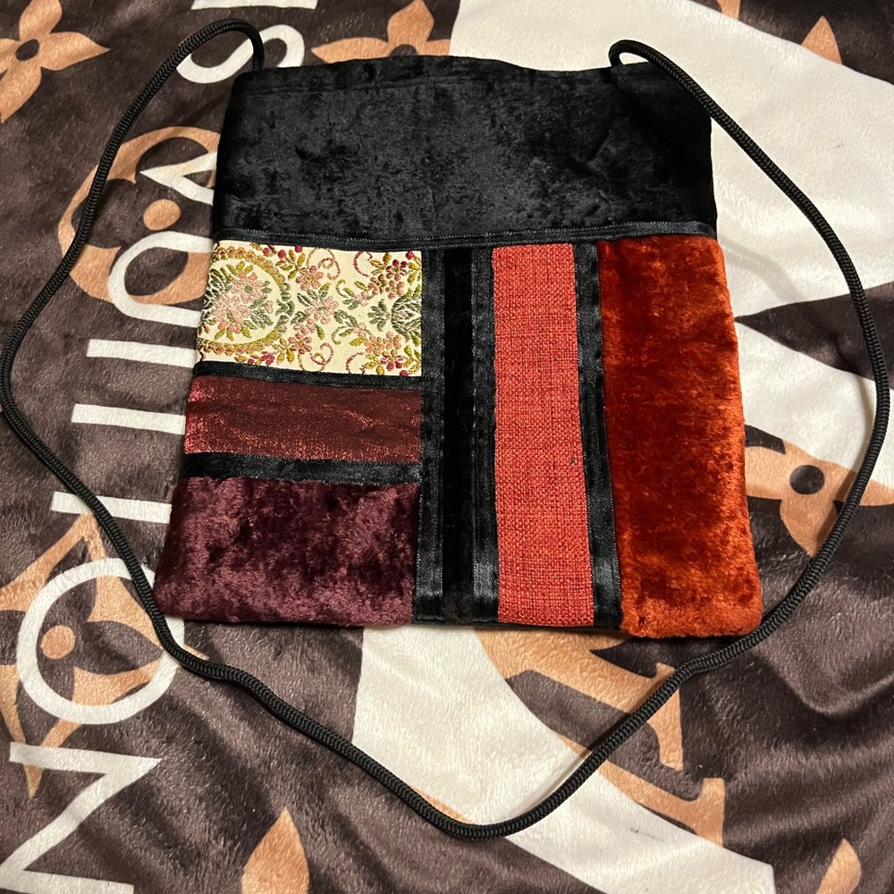 Elegant Patchwork Crossbody Bag - Black, Red, and Multicolor